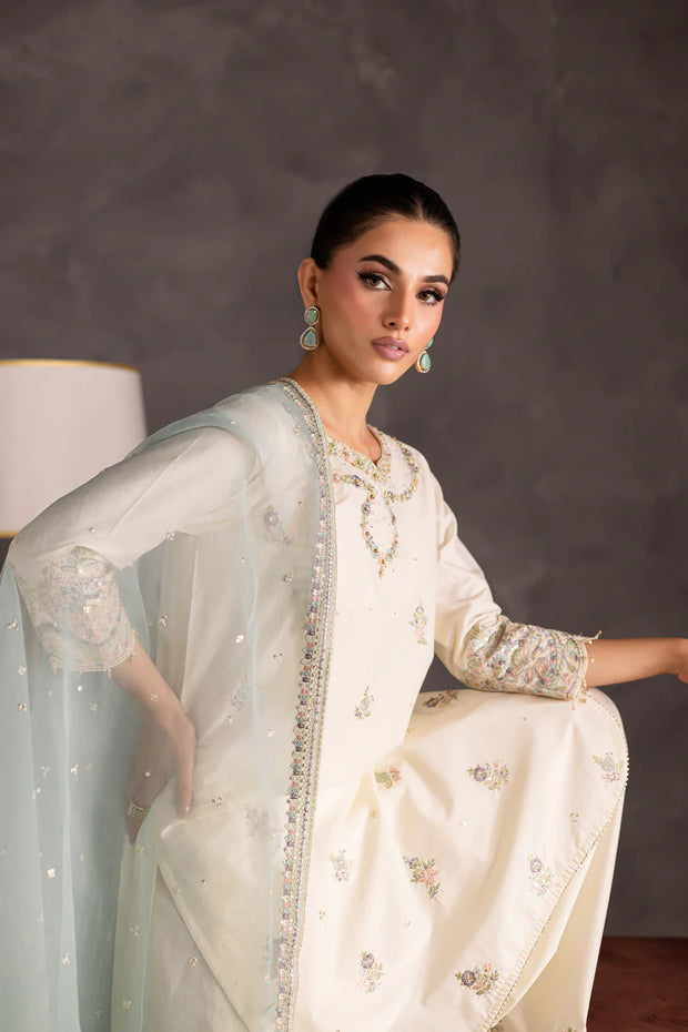 Creamy 3pc - Embroidered Khaddar Pret