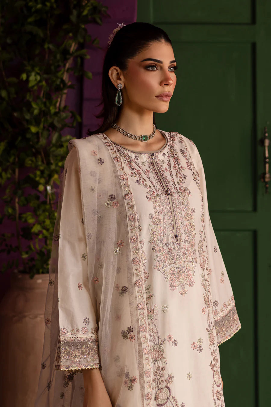 Swan 3pc - Embroidered khaddar Pret