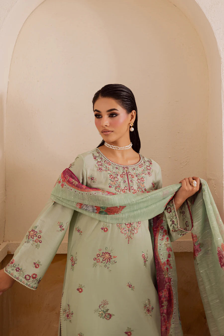 Senna 3pc - Embroidered khaddar Pret