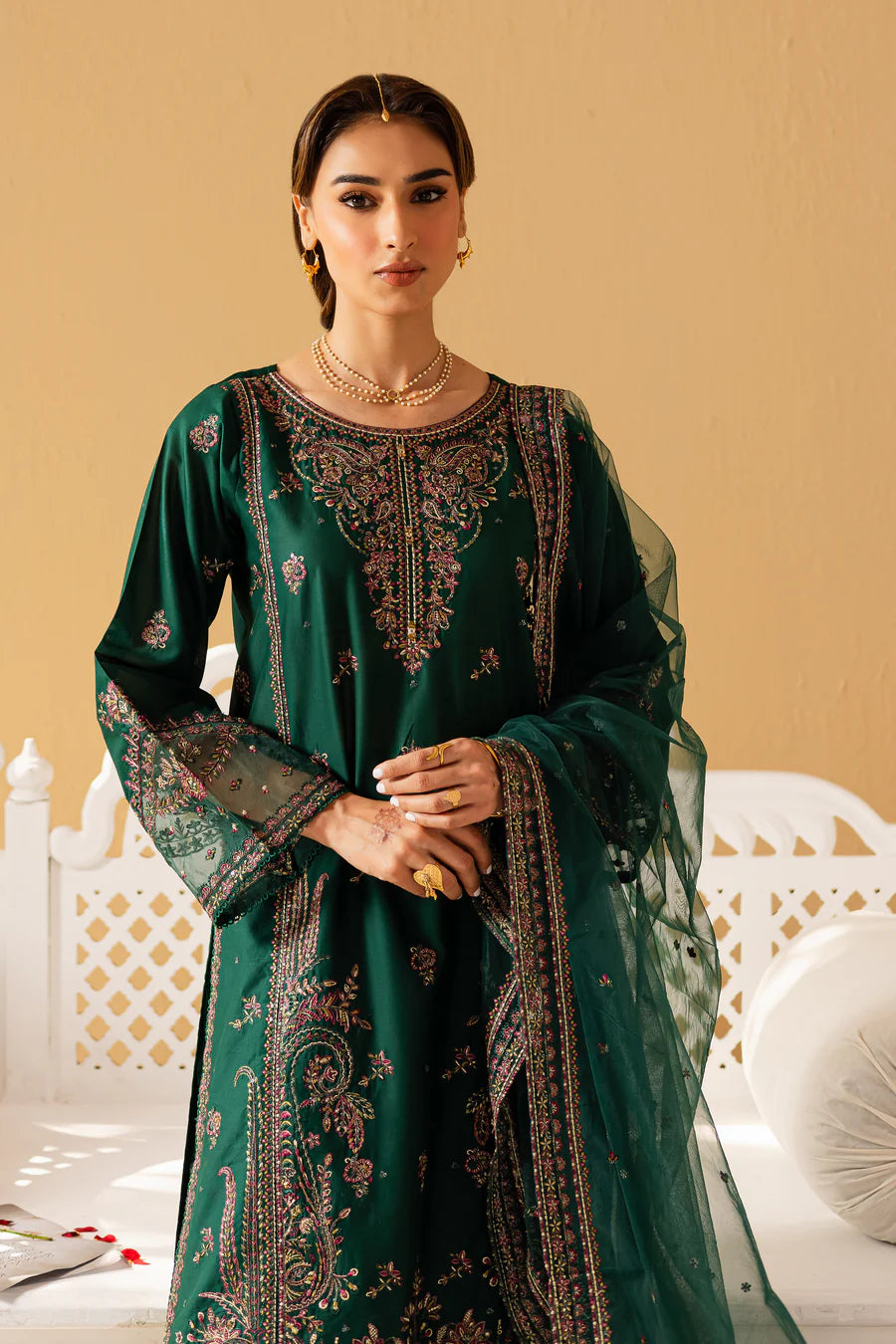Gulmeena 3Pc- Embroidered khaddar Dress