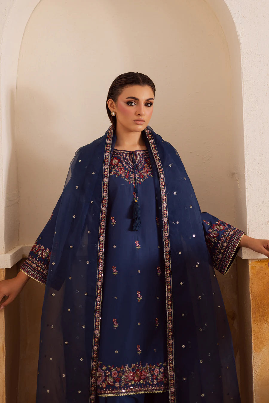 Raisa 3Pc - Embroidered khaddar Pret