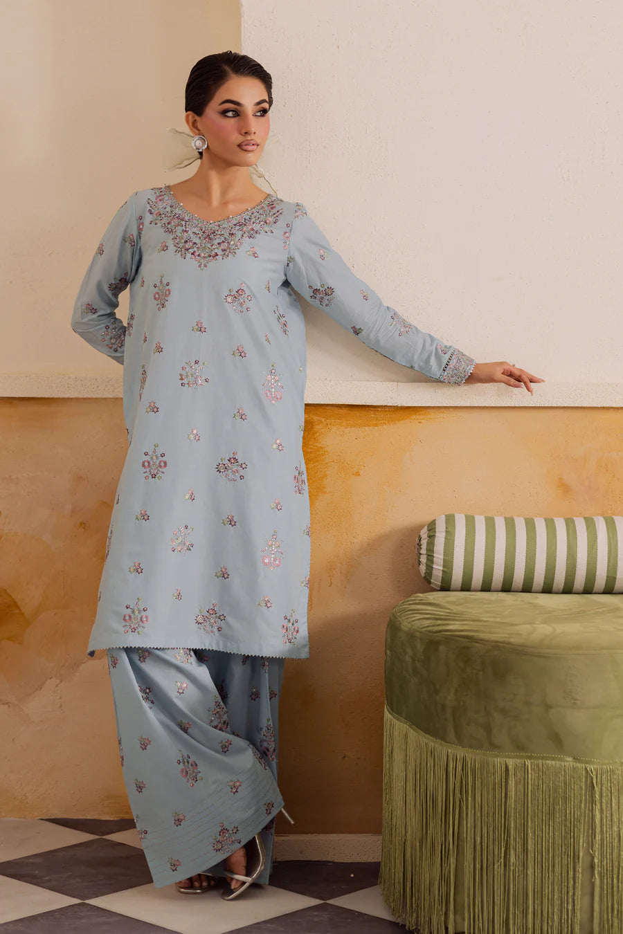 Badal 2Pc - Embroidered khaddar Pret