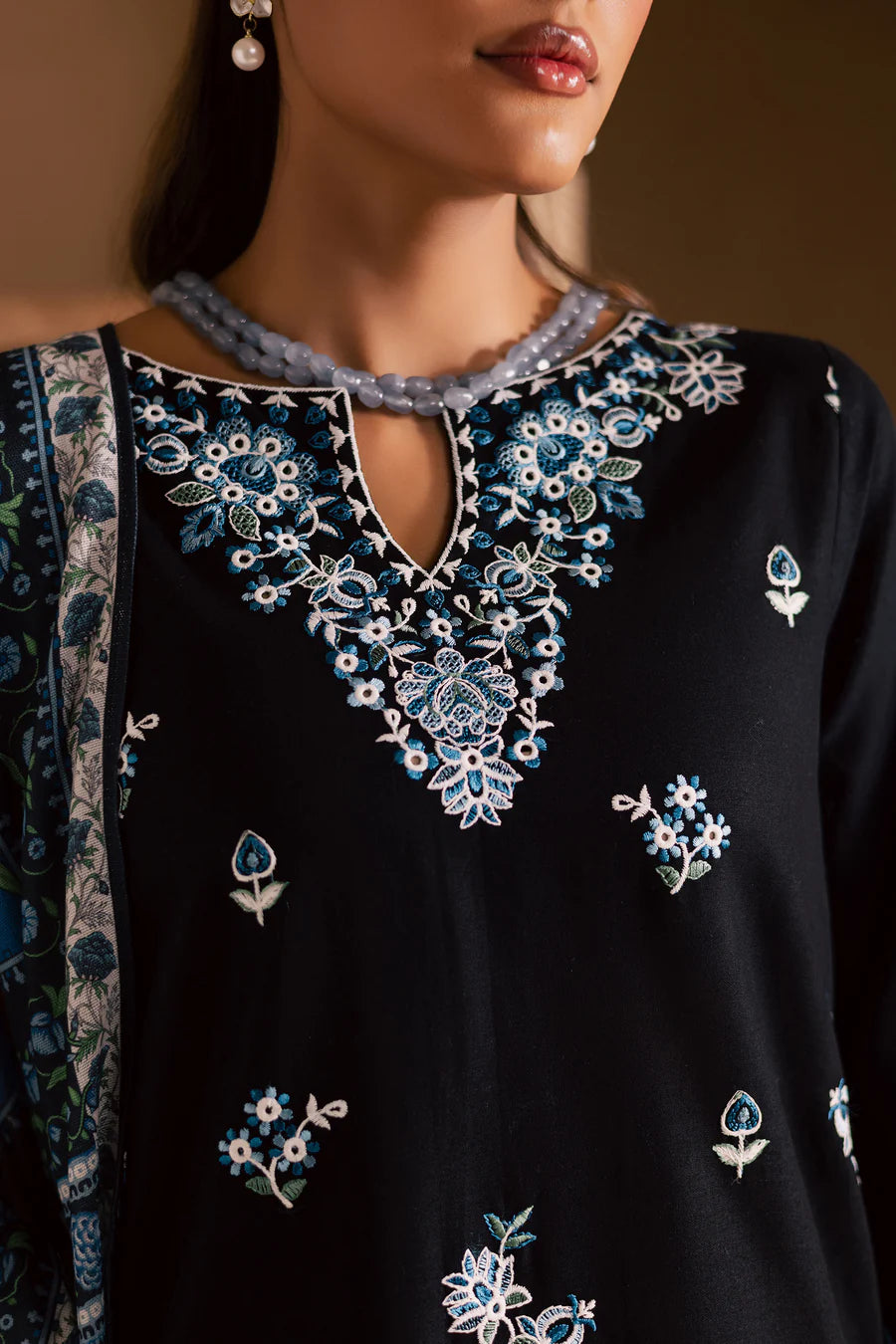 Black Riva 3Pc - Embroidered khaddar Dress